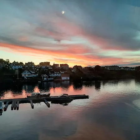 Willa Large By The Sea For Rent During Ons *