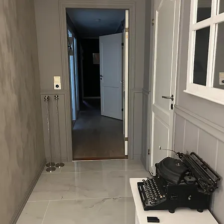 Large By The Sea For Rent During Ons 别墅