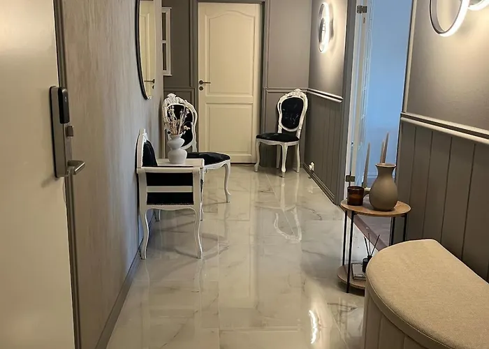 Large By The Sea For Rent During Ons *