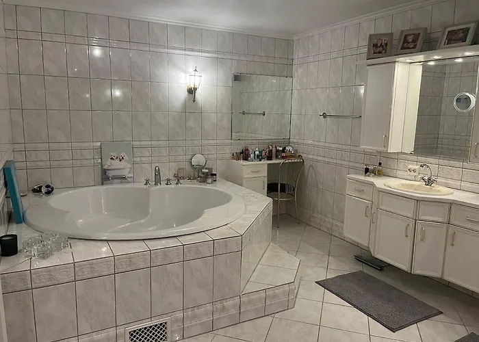 Villa Large By The Sea For Rent During Ons *