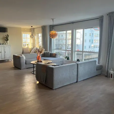Vila Large By The Sea For Rent During Ons